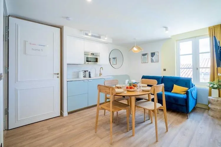 Duplex Flat - Hyper Centre St Tropez Apartment Saint-Tropez 0*,  France
